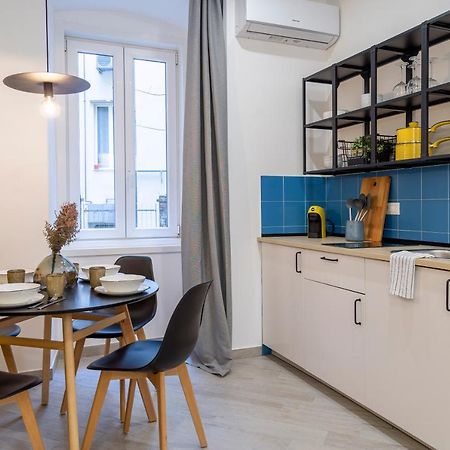 Stylish Apartment With An Arty Touch Fast Wifi Trieszt Kültér fotó